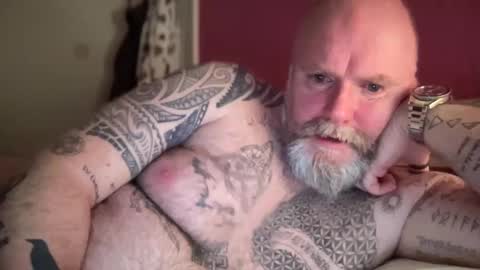 Snapshot of tattooeddilf01 chatting on 01.19.25 Tattooeddilf 01 online show from 01.19.25