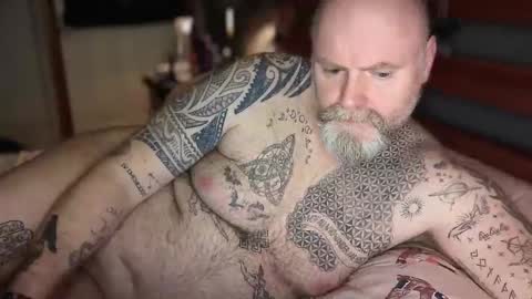 Snapshot of tattooeddilf01 chatting on 01.19.25 Tattooeddilf 01 online show from 01.19.25