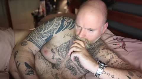 Snapshot of tattooeddilf01 chatting on 01.22.25 Tattooeddilf 01 online show from 01.22.25