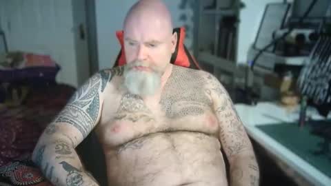 Snapshot of tattooeddilf01 chatting on 10.14.25 Tattooeddilf 01 online show from 10.14.25
