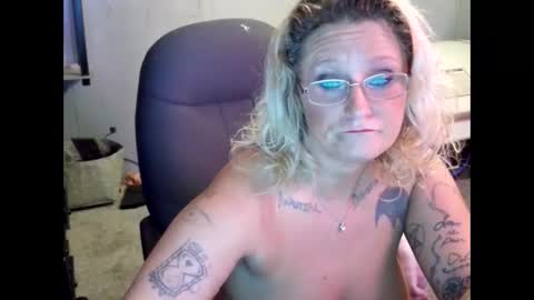 Snapshot of tattooeddirtyteacher chatting on 01.22.25 Lisa Lovely online show from 01.22.25