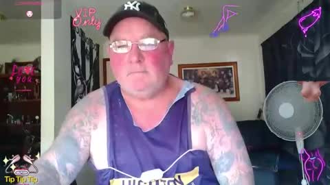Snapshot of tattzsexy chatting on 05.09.26 tattzsexy online show from 05.09.26