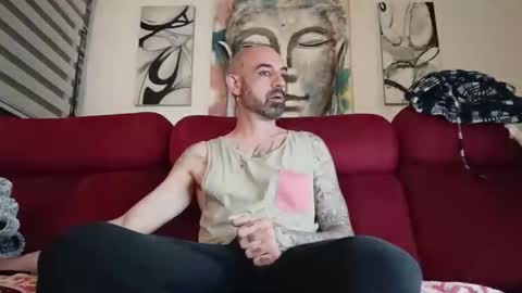 Tatuado20cm online show from 04.06.26