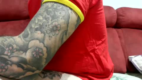 Snapshot of tatuadorhotxxx chatting on 07.03.26 Tatuado20cm online show from 07.03.26