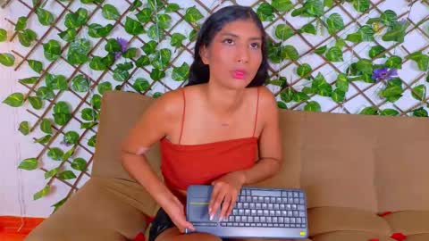 Snapshot of taty_miller chatting on 02.18.26 Taty Miller online show from 02.18.26