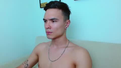 Snapshot of taurus4k chatting on 12.17.24 taurus4k online show from 12.17.24