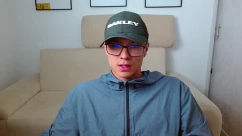 Snapshot of taurus4k chatting on 01.23.25 taurus4k online show from 01.23.25