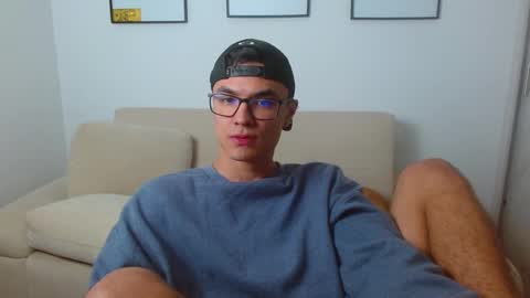 Snapshot of taurus4k chatting on 01.25.25 taurus4k online show from 01.25.25