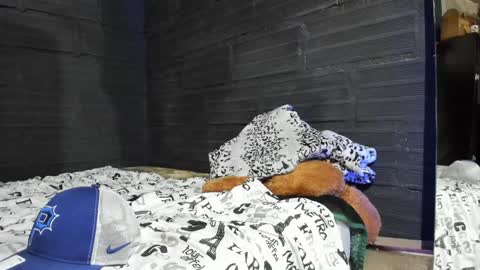  T A U R U S  online show from 01.15.25