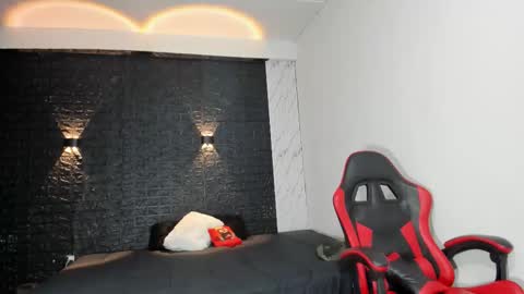  T A U R U S  online show from 02.28.26