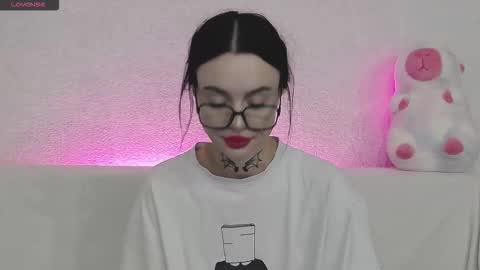 Taya online show from 11.21.25