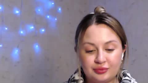 Taya online show from 04.16.26