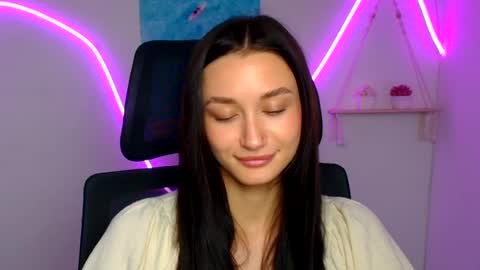 Snapshot of tayavibe chatting on 06.21.26 Taya online show from 06.21.26