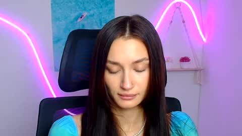 Snapshot of tayavibe chatting on 07.06.26 Taya online show from 07.06.26