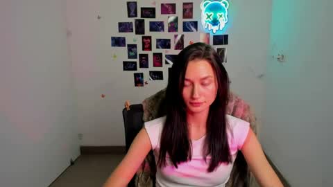 Snapshot of tayavibe chatting on 07.07.26 Taya online show from 07.07.26