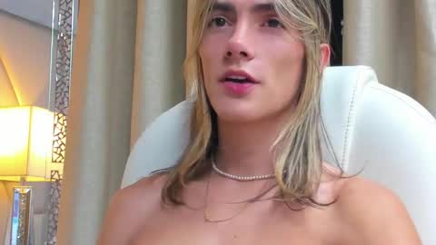 Snapshot of tayler_swift1 chatting on 02.05.25 tayler_swift1 online show from 02.05.25