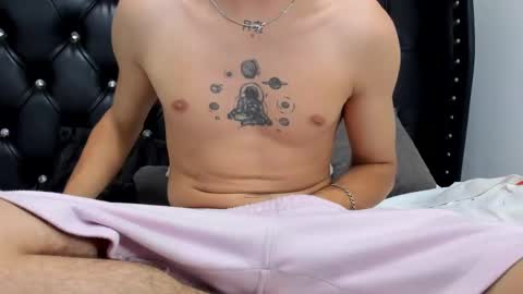 Snapshot of tayler_wells chatting on 03.06.25 T A Y L E R online show from 03.06.25