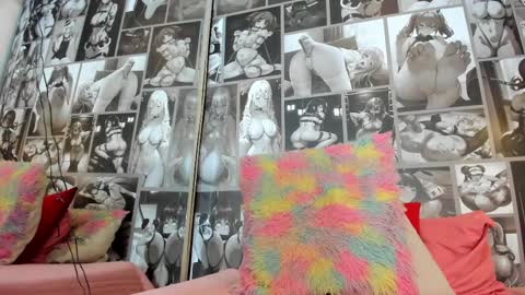 Snapshot of tayler_wells chatting on 03.11.25 T A Y L E R online show from 03.11.25