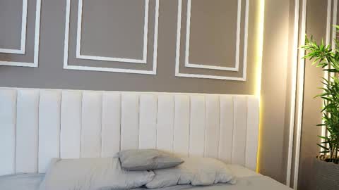 Teylor  Kim online show from 11.15.25