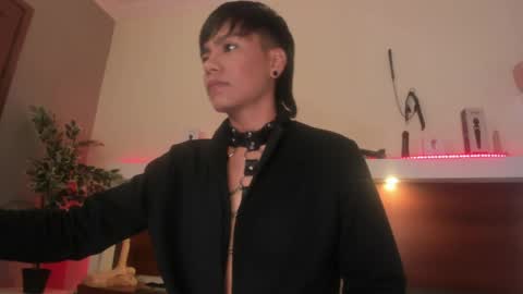 Taylor online show from 04.10.26