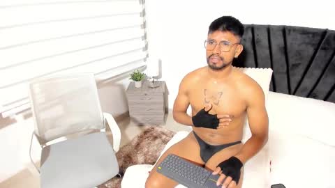 taylormaccurdy_ online show from 10.07.25