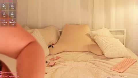 Taylor Pink online show from 06.19.26