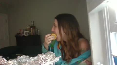 taylorslay online show from 05.13.26