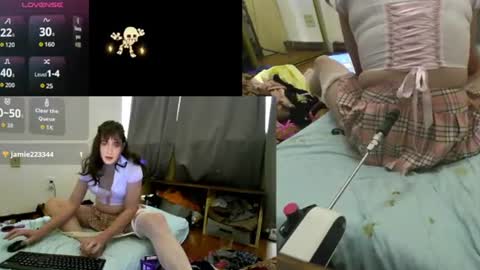 Snapshot of taylotmathews chatting on 12.05.25 taylotmathews online show from 12.05.25