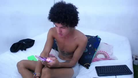 Snapshot of tayronx33 chatting on 12.23.24 Tayron online show from 12.23.24