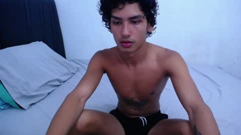 Snapshot of tayronx33 chatting on 02.17.25 Tayron online show from 02.17.25