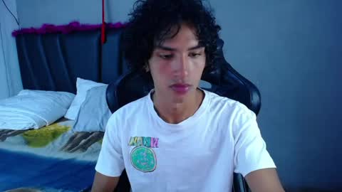 Snapshot of tayronx33 chatting on 05.15.26 Tayron online show from 05.15.26