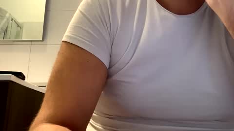 Tbest1986 online show from 10.22.25