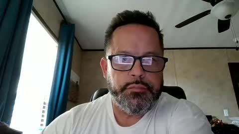 Snapshot of tdhawk87 chatting on 01.05.26 tdhawk87 online show from 01.05.26