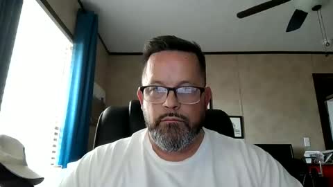 Snapshot of tdhawk87 chatting on 02.24.26 tdhawk87 online show from 02.24.26