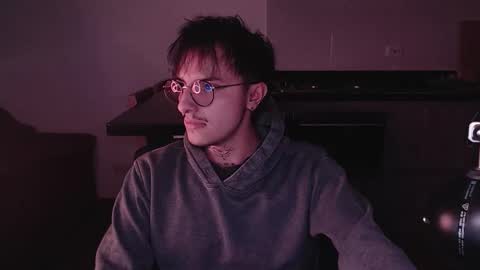 Teo independent model online show from 01.09.26