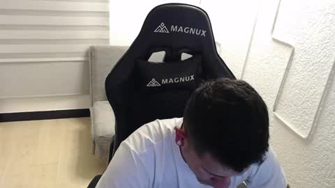 DYNAMITE DUO69 online show from 04.06.26