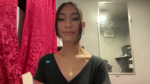 Snapshot of teamo_kiara chatting on 05.17.26 your future wife online show from 05.17.26