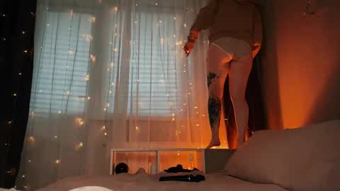 Mary     X TechnoElfff  INST    fansly kissmary online show from 10.19.25