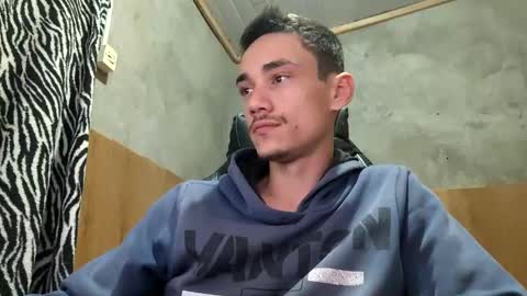 Snapshot of tecnicogatu chatting on 09.24.25 tecnicogatu online show from 09.24.25