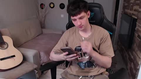 Teddy online show from 04.12.26