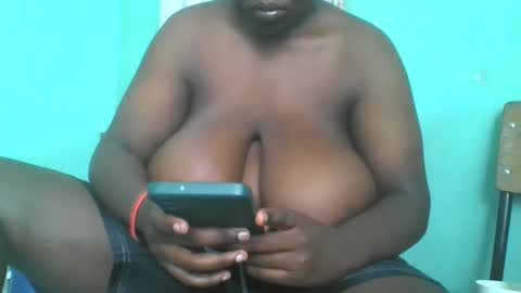 teezzy33 online show from 02.20.26