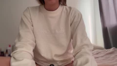 Amy No penetration Virgiin giirl online show from 12.16.25