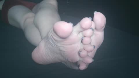 Viv West online show from 12.23.24