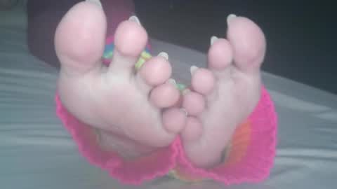 Viv West online show from 01.06.25