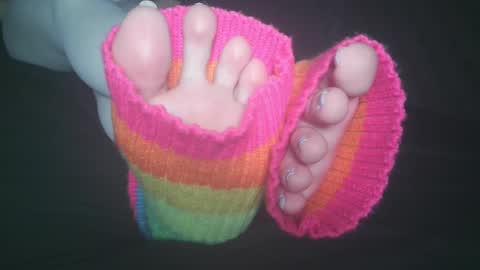 Viv West online show from 02.25.25