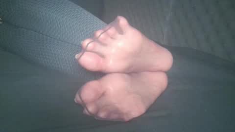 Viv West online show from 02.26.25