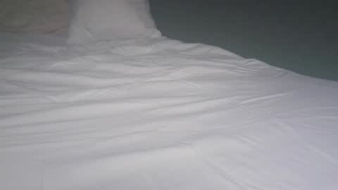 Viv West online show from 09.13.25