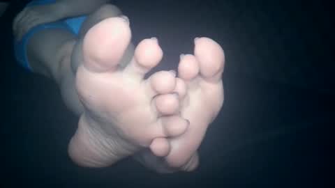 Viv West online show from 11.13.25