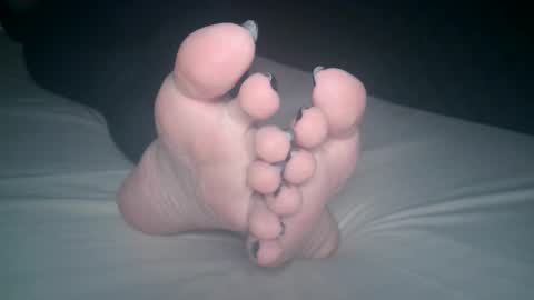 Viv West online show from 12.15.25