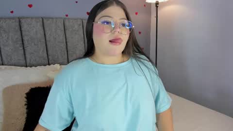 Snapshot of tellme_abby chatting on 05.26.26 Abby online show from 05.26.26